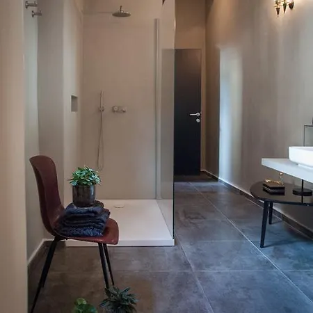 Juvara Apartment Como